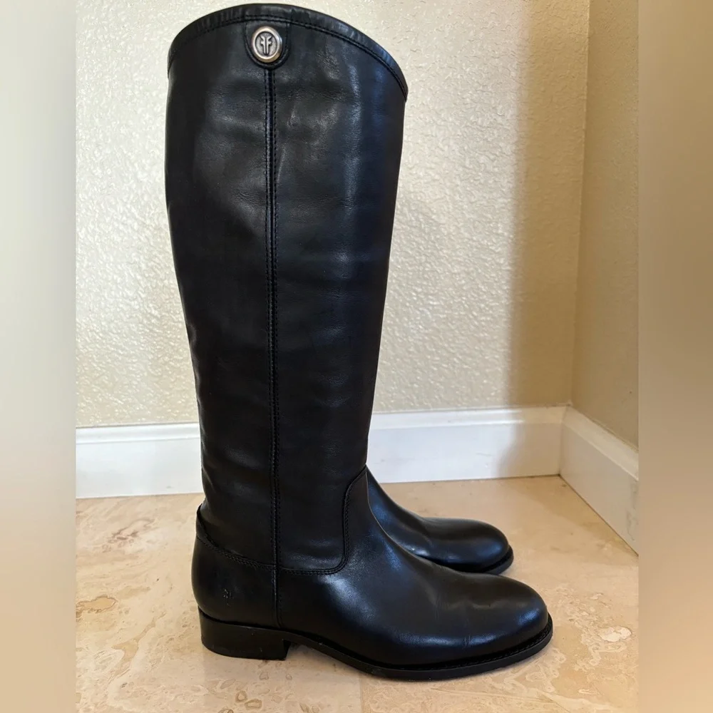 Frye women’s riding boots - Picture 1 of 8